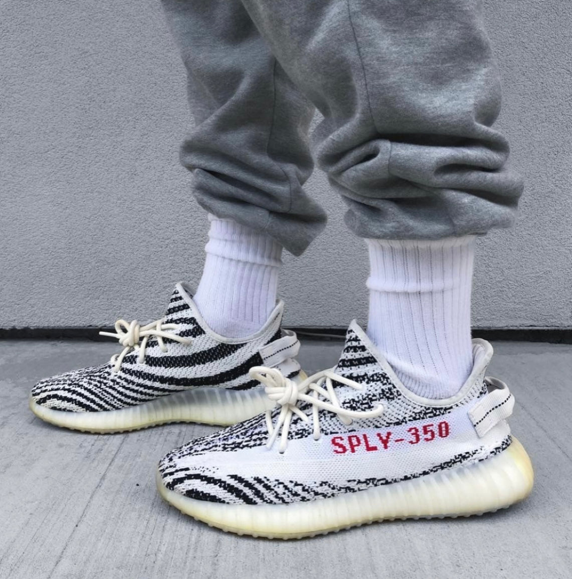 Adidas Yeezy 350 / V2