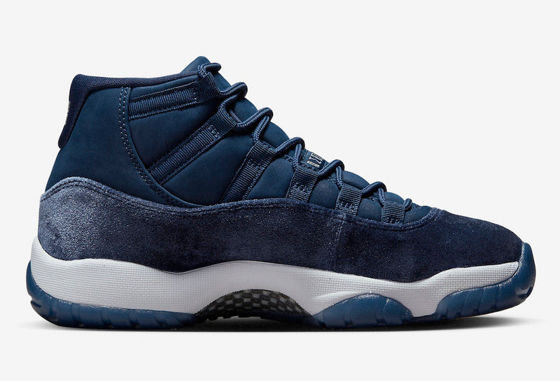 Air Jordan 11 Retro 'Midnight Navy Velvet'