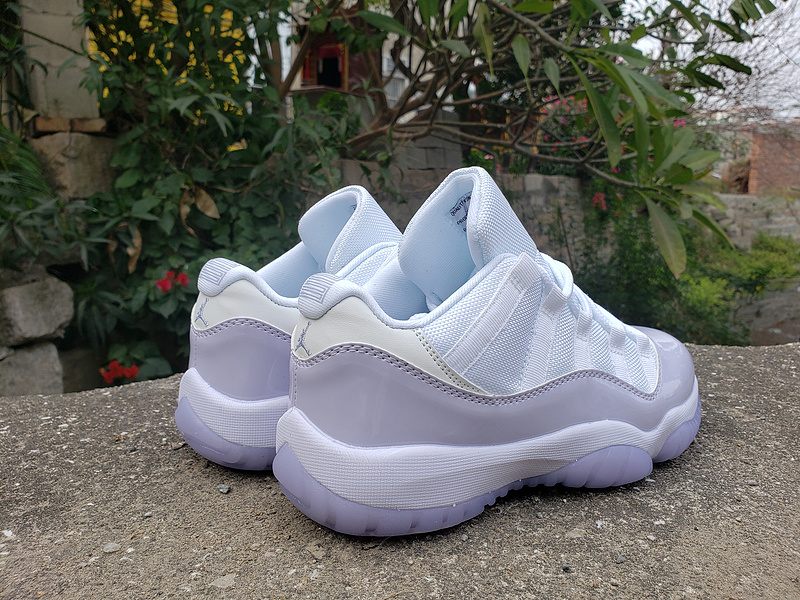 Air Jordan 11 'Low Pure Violet '