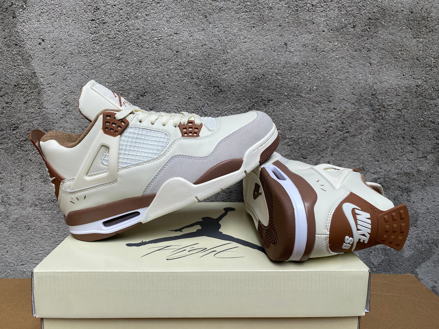 Air Jordan 4 "Brown White"