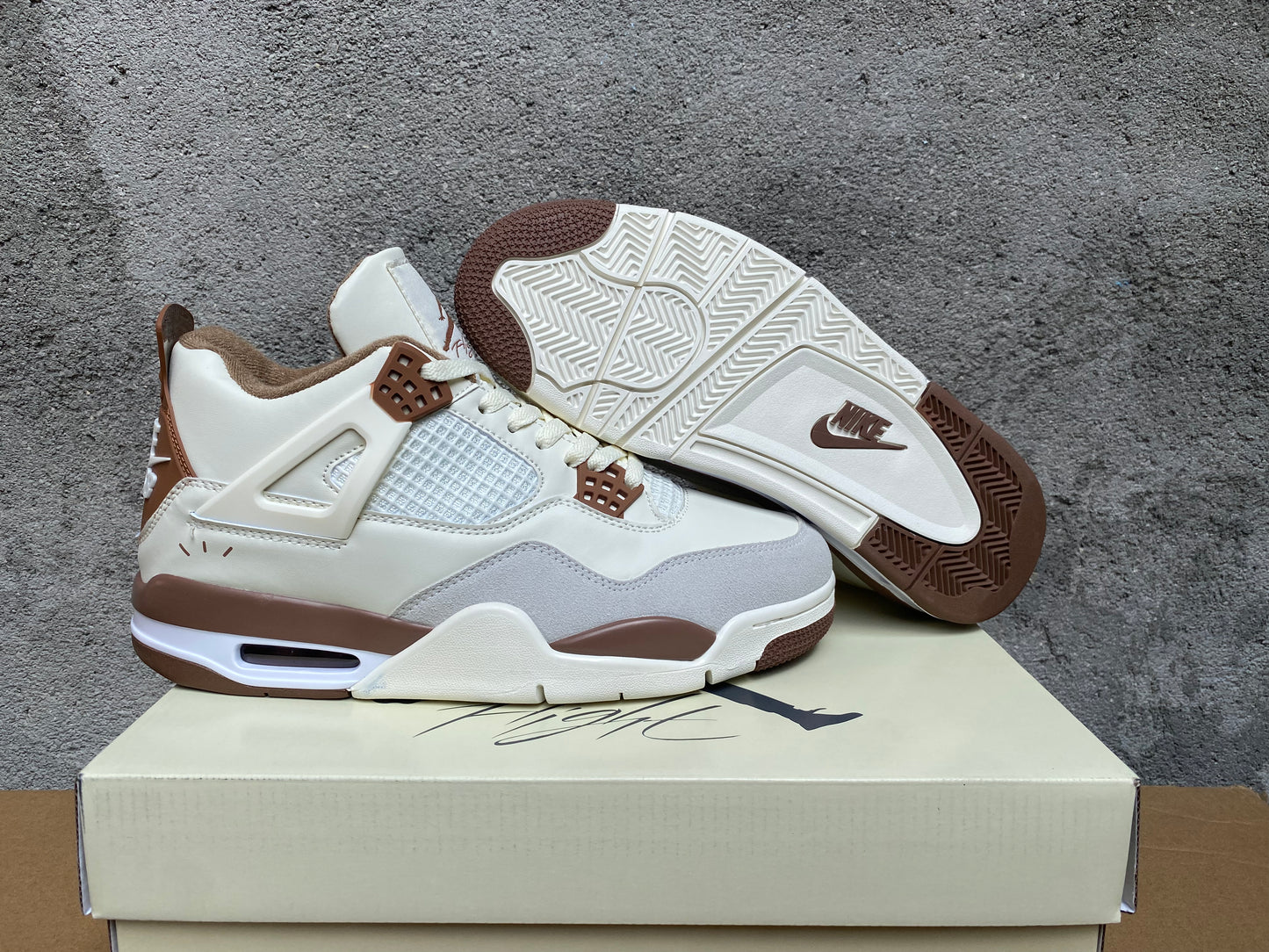 Air Jordan 4 "Brown White"