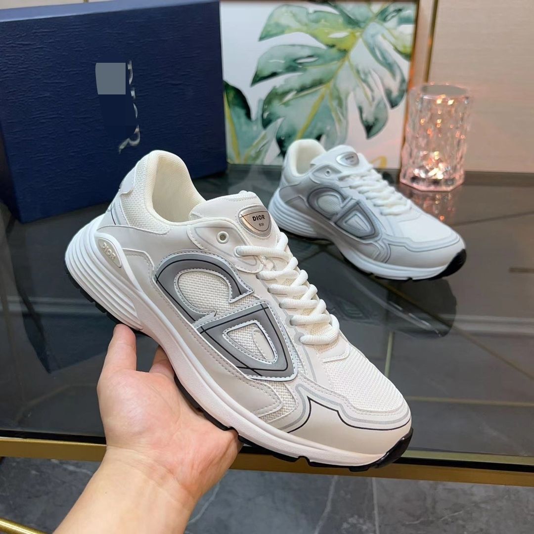 Dior B30 ‘Blanche’