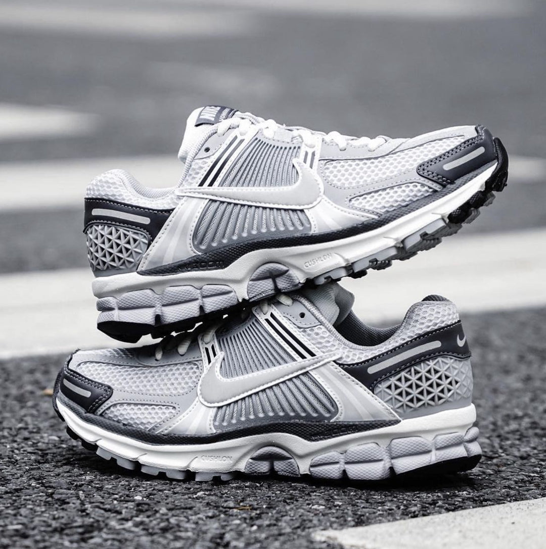 Nike Vomero 5 'Pure Platinium metalic silver’