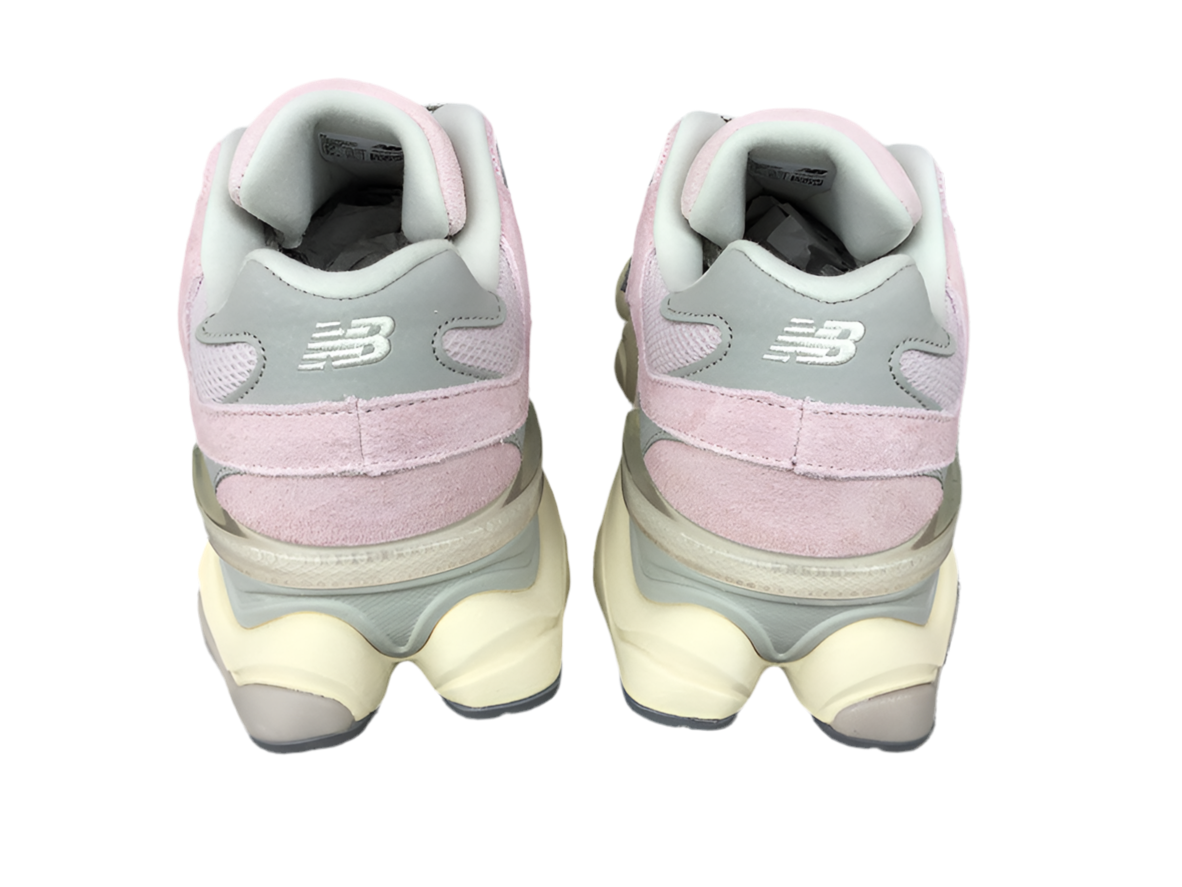 New Balance 9060 ‘Pink’