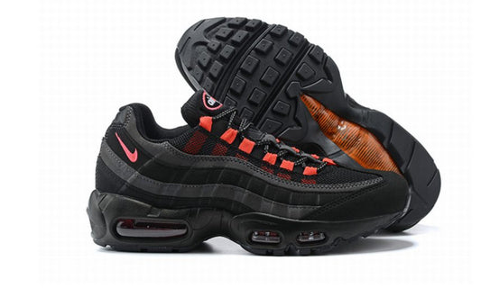 Air Max 95 ‘Black laser crimson’