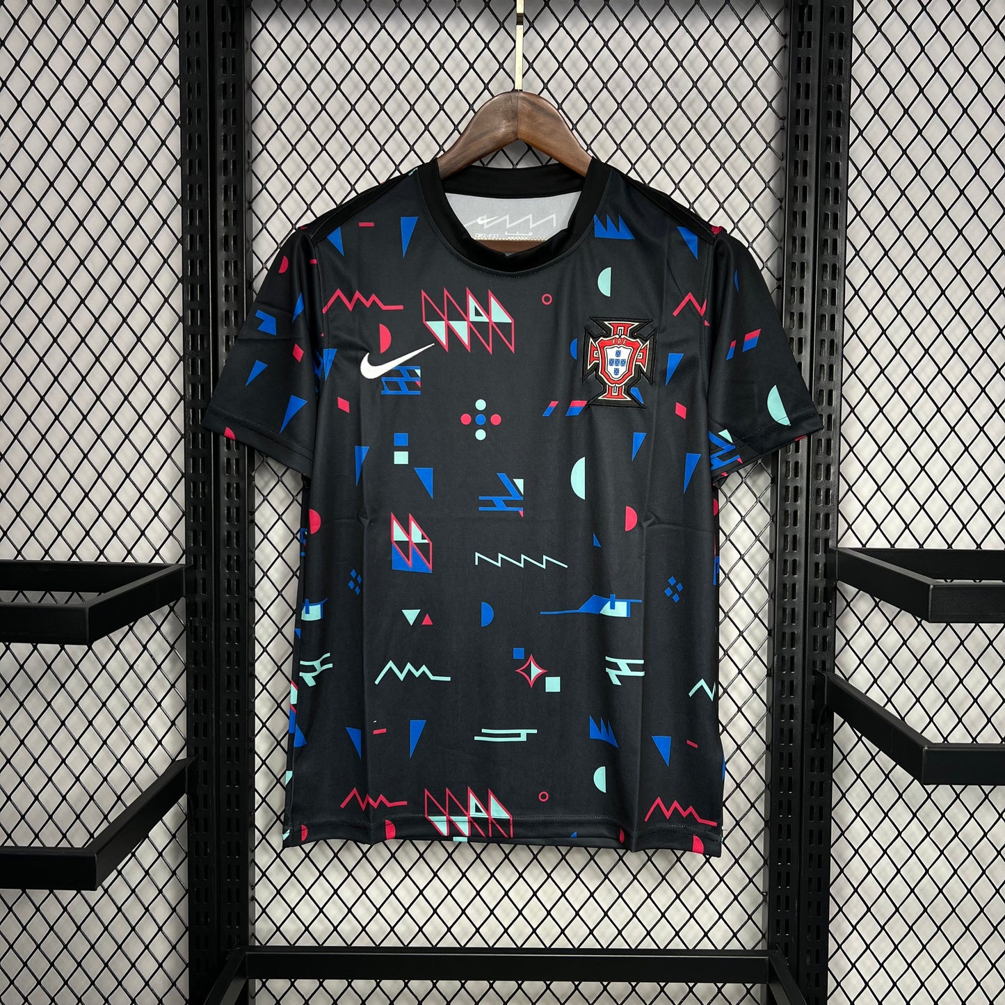 Maillot ‘Portugal Pré Match 2024/2025 Black Fan Men Nike’